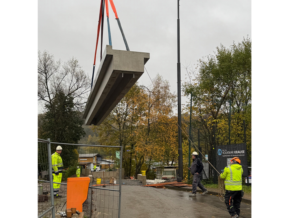 Bruecke-in-Bielstein Ausrichten Team