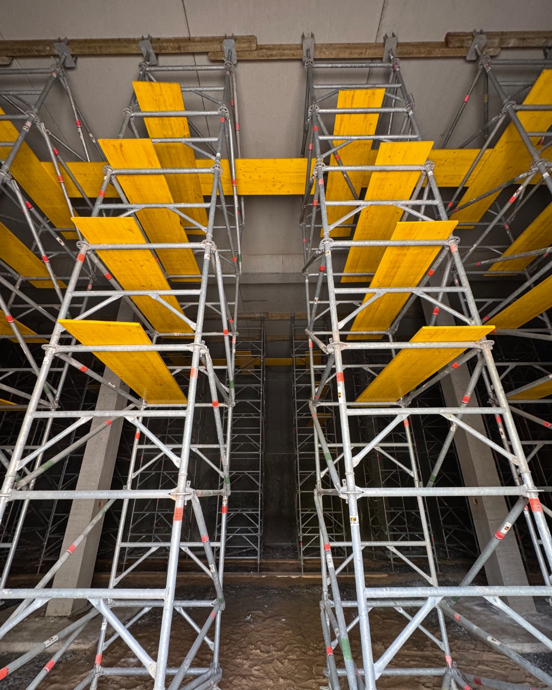 Neubau Lagerhalle AKAH Baustellenarbeiten Baustellengerüst