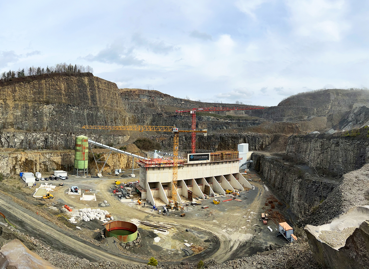 Neubau einer Aufbereitungsanlage Silogebaeude Volkmar Krause